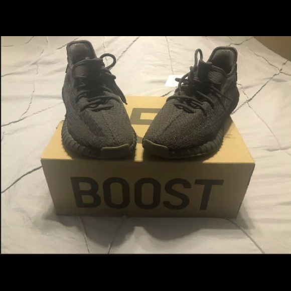 Adidas Yeezy 350 V2 boost static black main image 4